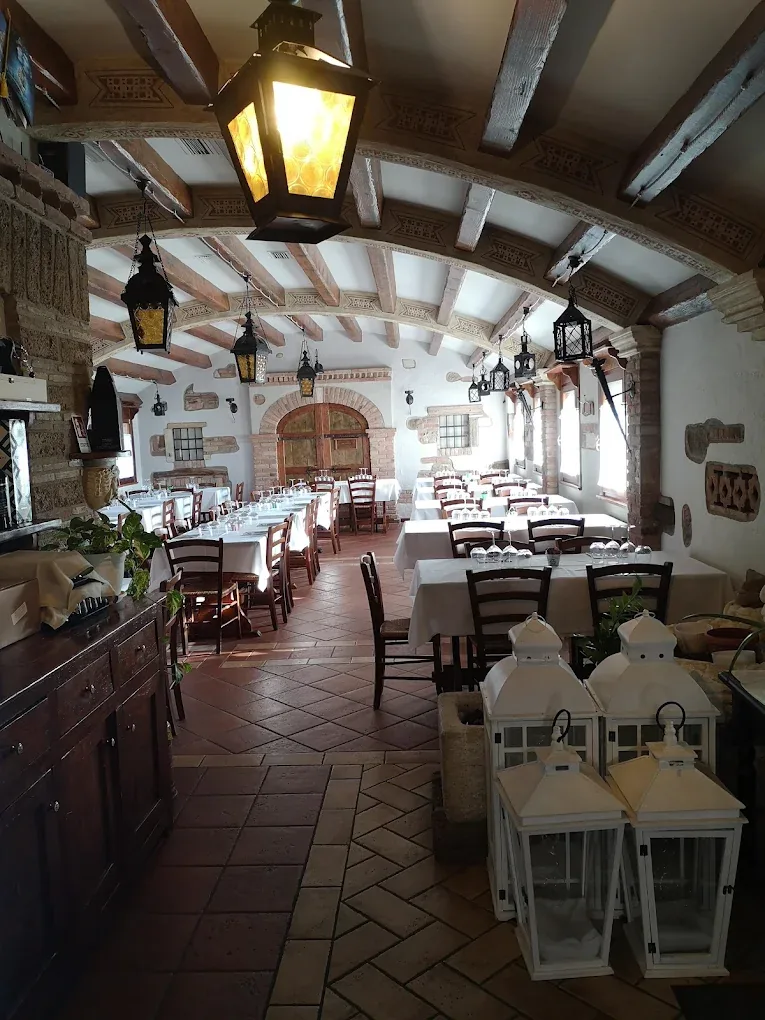 Sala apparecchiata per feste a Terra Mia