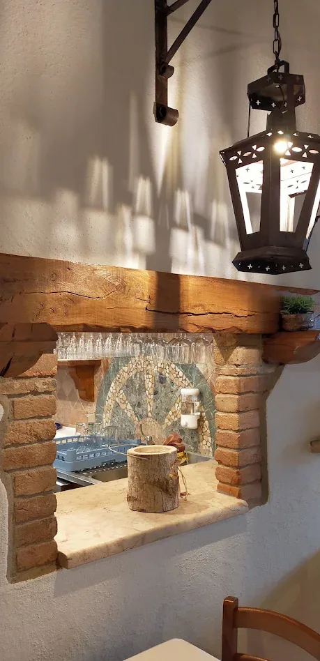 Lanterna e finestra sulla cucina
